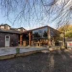 #1 The Barn At Alensgrove Дом отдыха